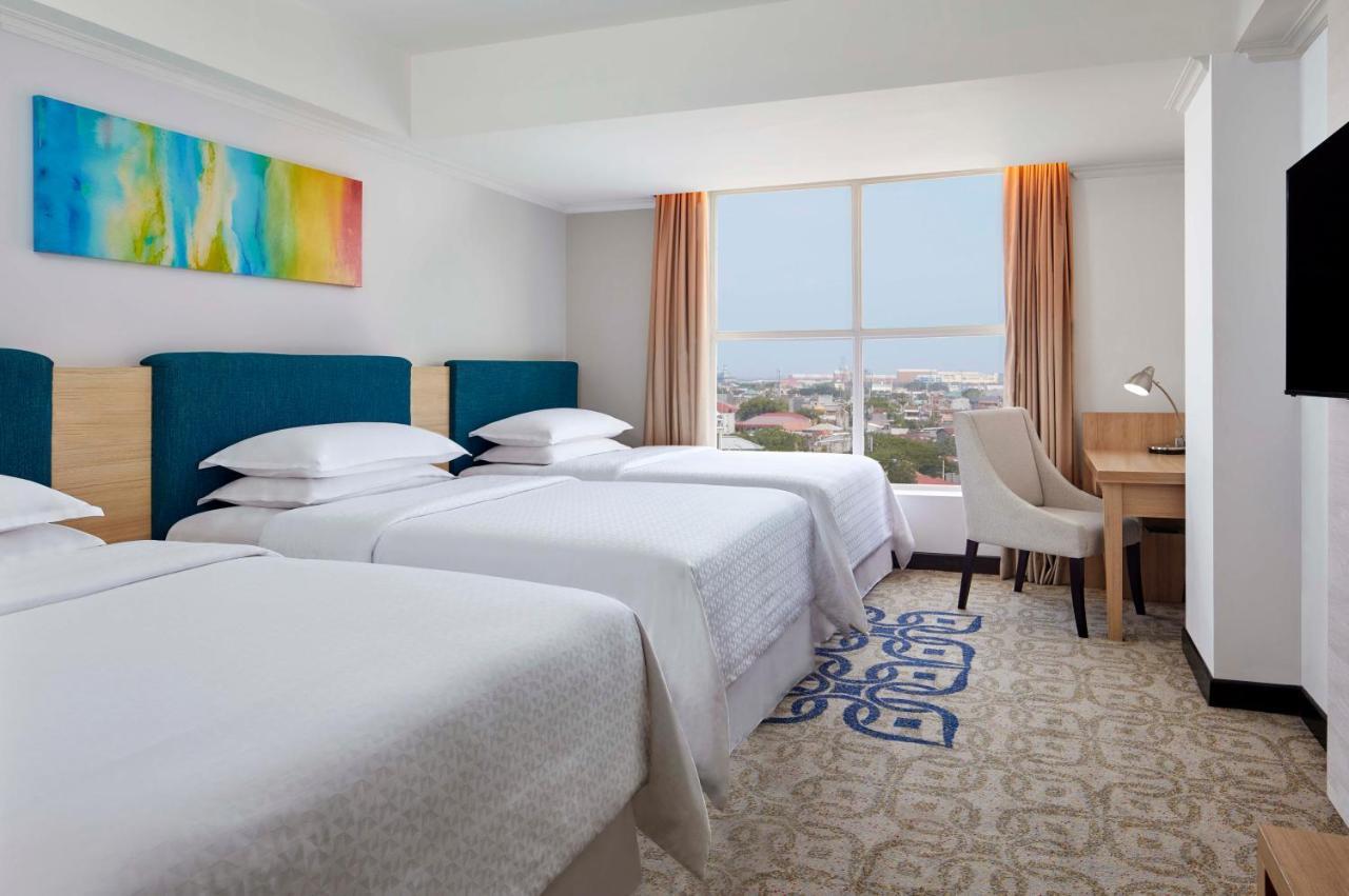 Four Points By Sheraton Hotel 4*